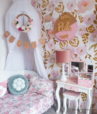 Wandtapete Wunderschöne goldene Rosen