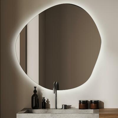 Spiegel unförmig mit beleuchtung