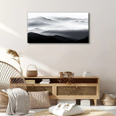 Foto auf leinwand Nebliges Bergpanorama