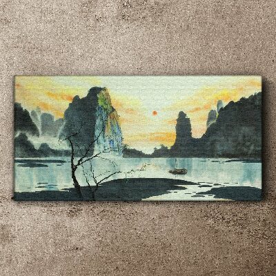 Foto auf leinwand Eine friedliche Landschaft mit einem Berg und einem Boot
