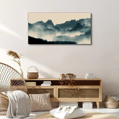Foto auf leinwand Neblige Berglandschaft mit Vögeln