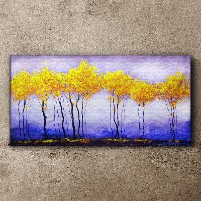 Foto auf leinwand Goldene Bäume in einer violetten Landschaft