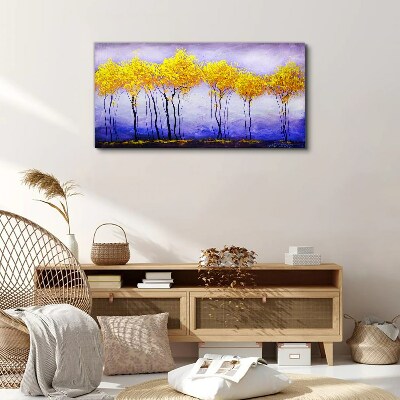 Foto auf leinwand Goldene Bäume in einer violetten Landschaft