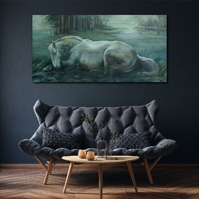 Bild auf leinwand Ein ruhiges Pferd in einer Waldlandschaft