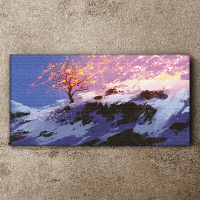 Foto auf leinwand Winterlandschaft mit brennendem Baum