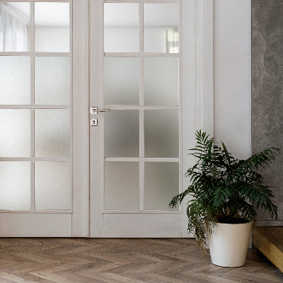 Fensterfolie mit milchigem, halbtransparentem Sichtschutz