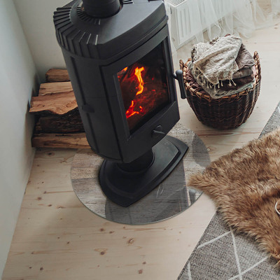 Runde Kamin Glasplatte Helle Holzstruktur