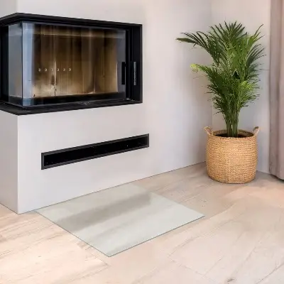 Halbtransparente rechteckige Glasplatte für Kamin