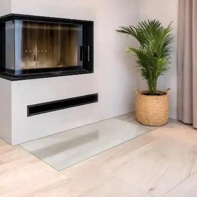 Halbtransparente rechteckige Glasplatte für Kamin