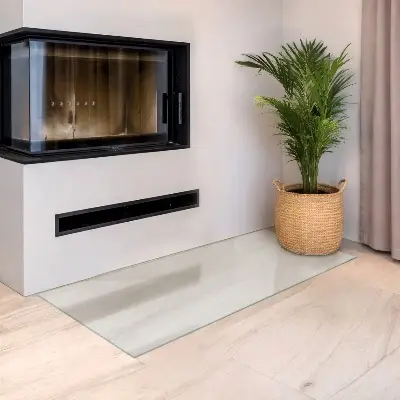 Halbtransparente rechteckige Glasplatte für Kamin