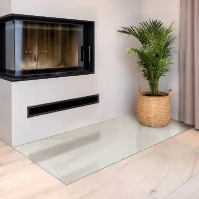 Halbtransparente rechteckige Glasplatte für Kamin