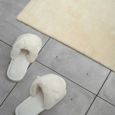 Rechteckige wandverkleidung innen Rohbeton im minimalistischen Stil