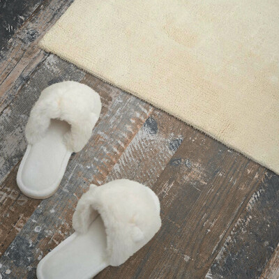 Rechteckige wandverkleidung innen Naturdielen im minimalistischen Design