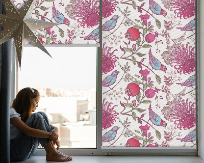 Fensterrollo innen Bunte Vögel zwischen Blumen