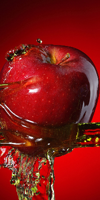 Rollo Apfel mit Wasser übergossen