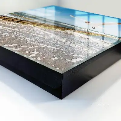 Meereslandschaft mit einer Möwe am Strand