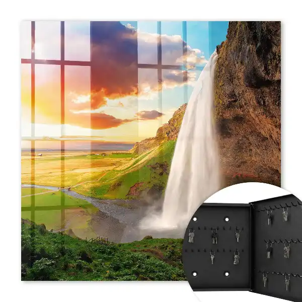 Eine atemberaubende Landschaft mit viel Grün im Hintergrund