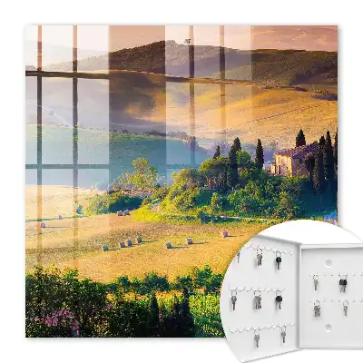 Toskanische Idylle mit einem Haus auf einem Hügel