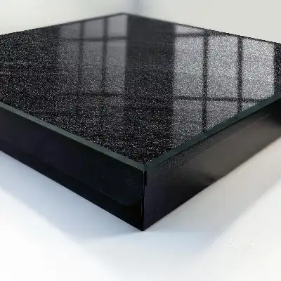 Steinstruktur in Schwarz und Grau