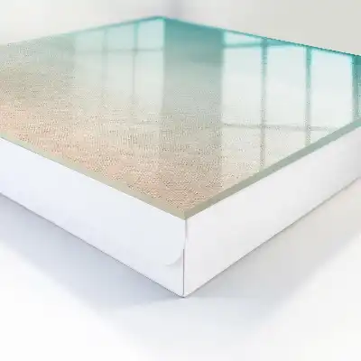 Zarter Farbverlauf, subtile Textur