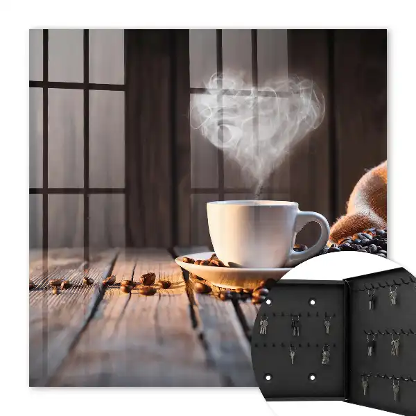 Kaffeeherz auf dem Tisch