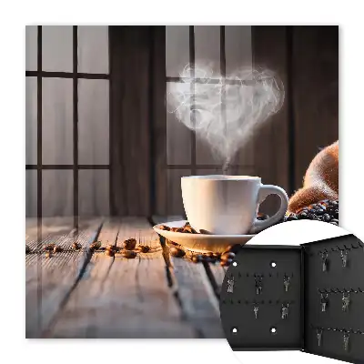 Kaffeeherz auf dem Tisch