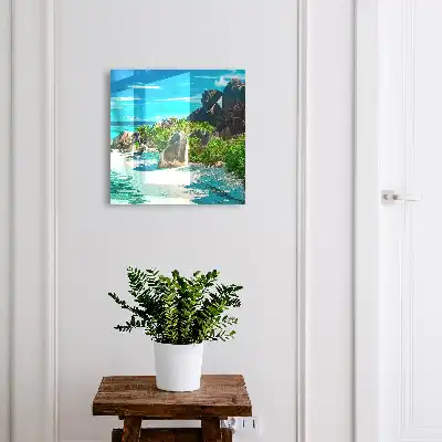 Ein tropischer Strand mit üppigem Grün