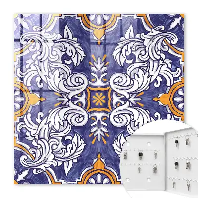 Pflanzenornament mit Motiven