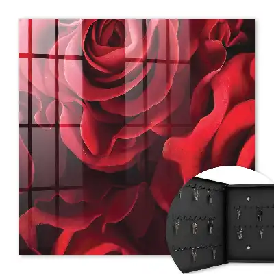 Rote Rosen beleben den Innenraum