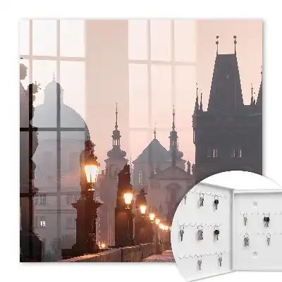 Historische Brücke bei Sonnenuntergang