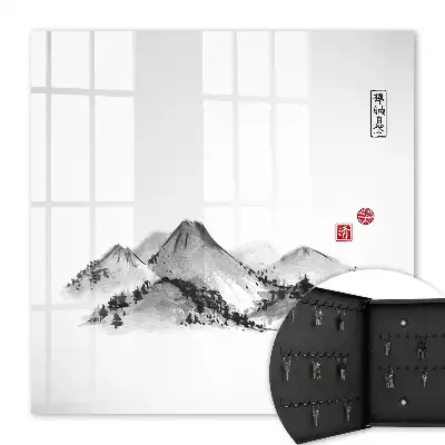 Japanische Berge mit roten Akzenten