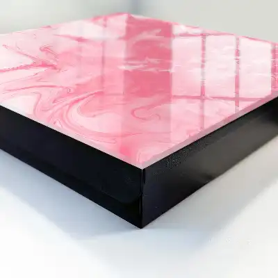 Der rosa Zephyr einer dynamischen Komposition