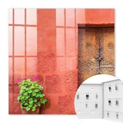 Rote Fassade, Holztür