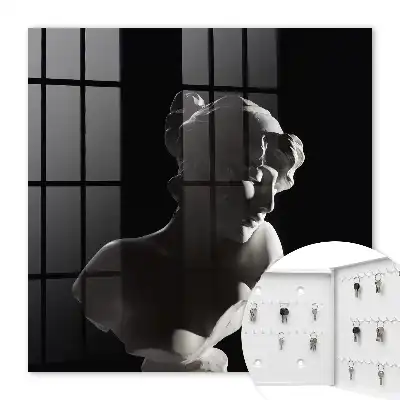 Subtile Skulptur aus Licht und Schatten