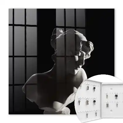 Subtile Skulptur aus Licht und Schatten