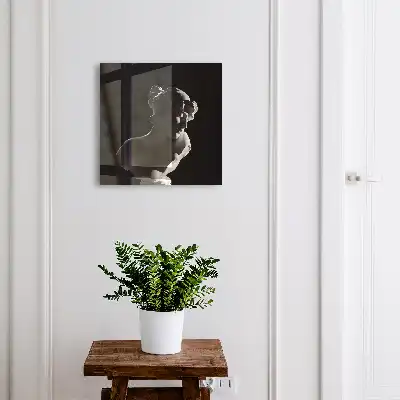 Subtile Skulptur aus Licht und Schatten