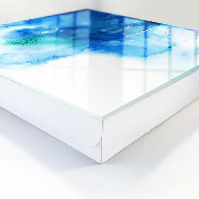 Blaue Wellen mit grünen Akzenten