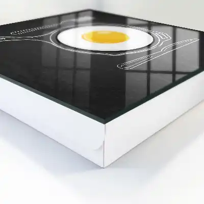 Spiegelei vor schwarzem Hintergrund