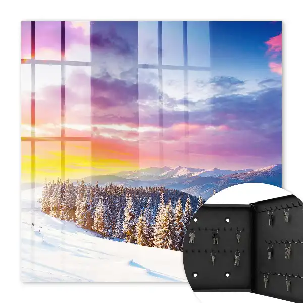 Wintersonnenuntergang in den Bergen
