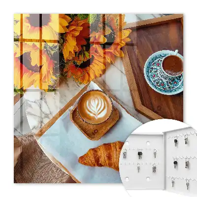 Morgenmomente Kaffee-Croissant