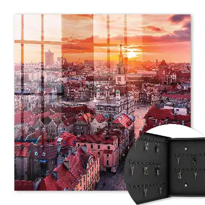 Sonnenuntergang über den Dächern historischer Gebäude