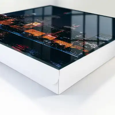 Eine nächtliche Stadt voller Lichter