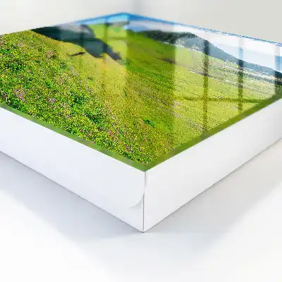 Grüne Berge, blauer Himmel