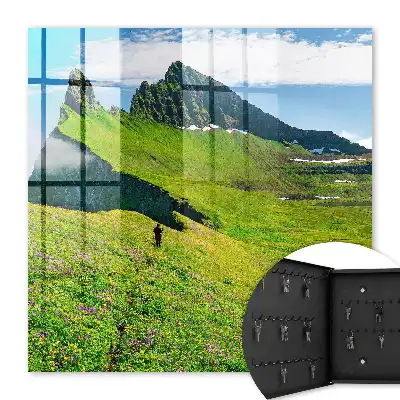 Grüne Berge, blauer Himmel