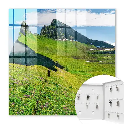 Grüne Berge, blauer Himmel