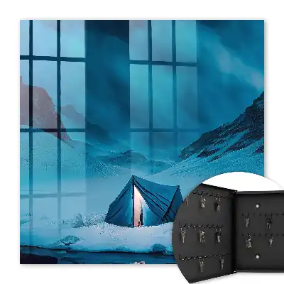 Blaue Nacht mit einem erleuchteten Zelt