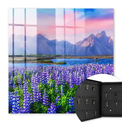 Die Berglandschaft strahlt Frieden aus