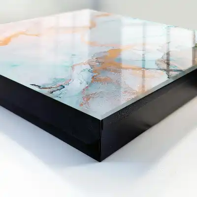 Bunte Backformen in Marmoroptik Orange