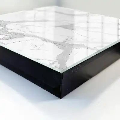 Marmor Eleganz in Weiß und Grau