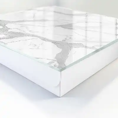 Marmor Eleganz in Weiß und Grau